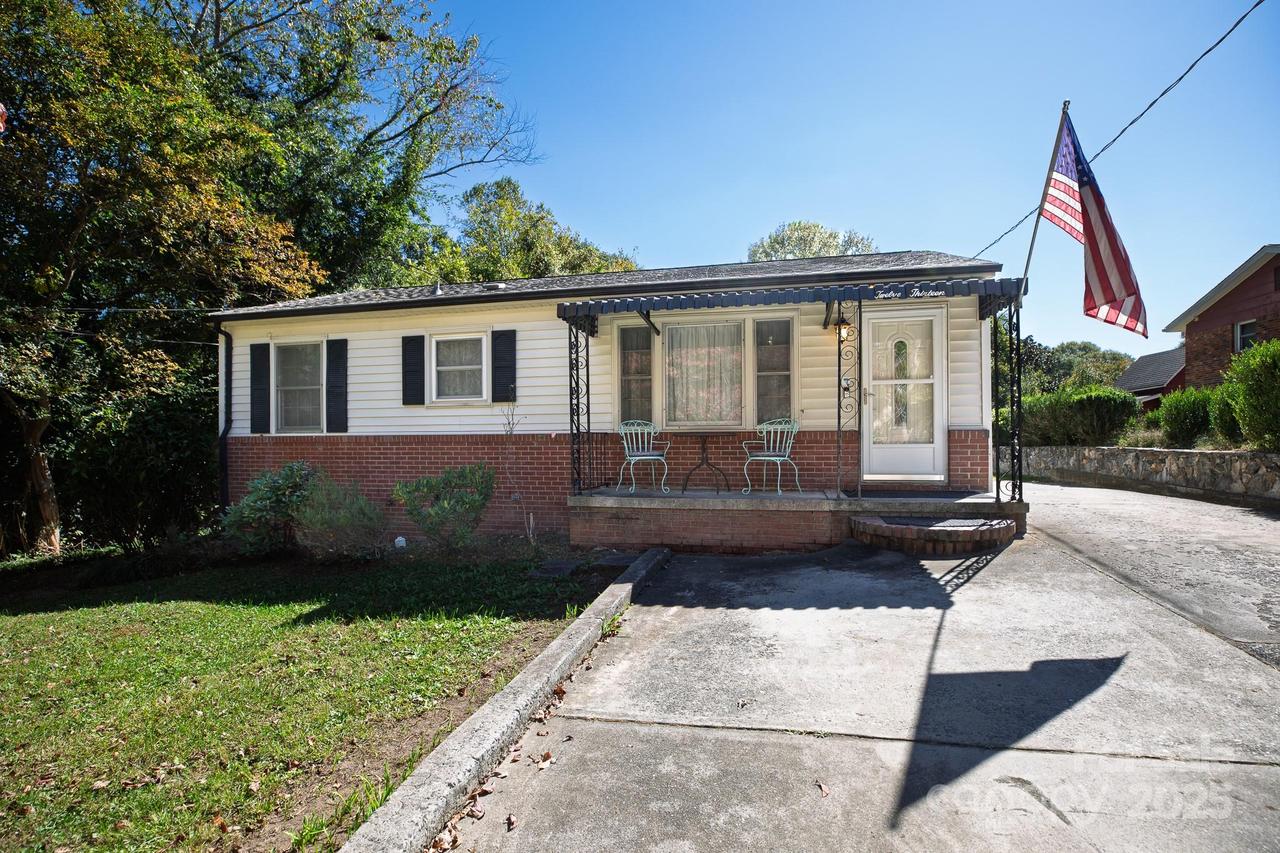 1213 Essex St., Gastonia, NC 28052