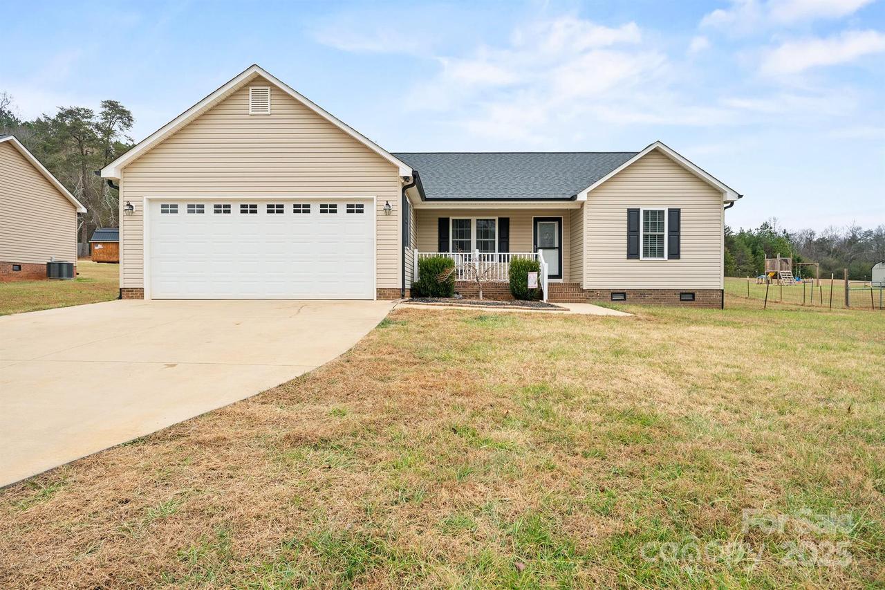 2572 Rock Dam Rd., Lincolnton, NC 28092