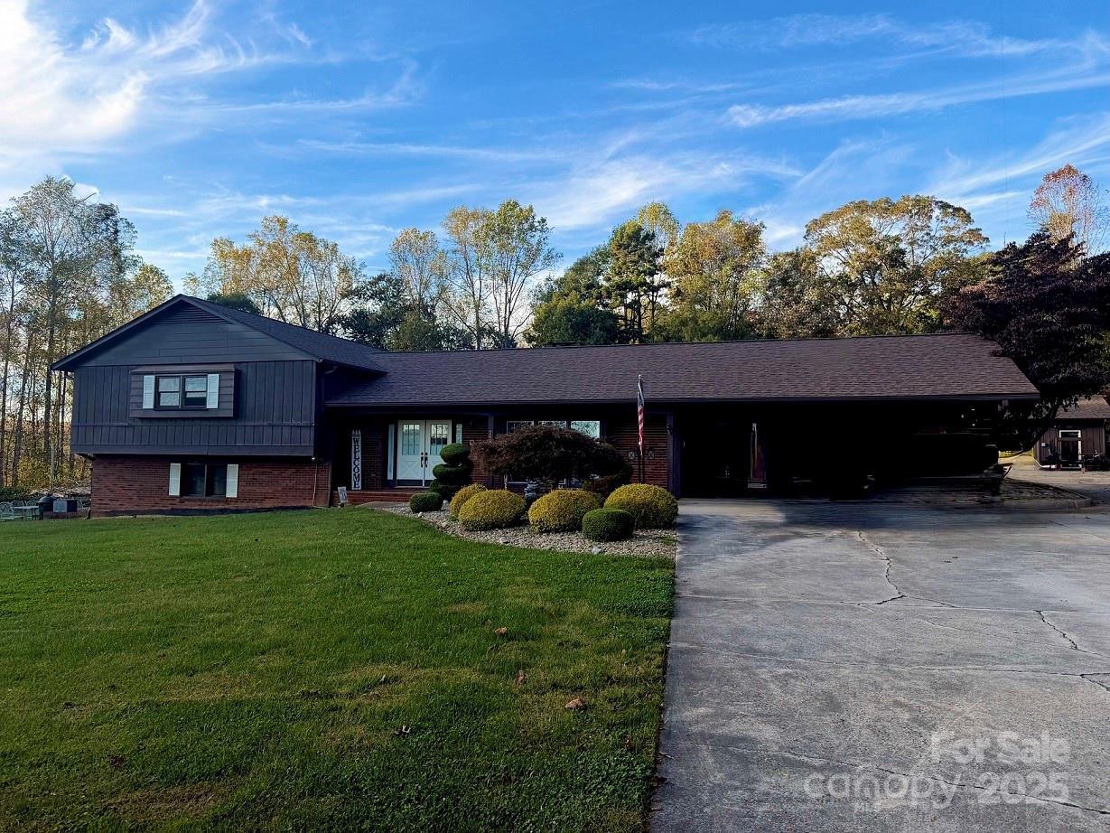 2844 Hickory Hwy., Statesville, NC 28677