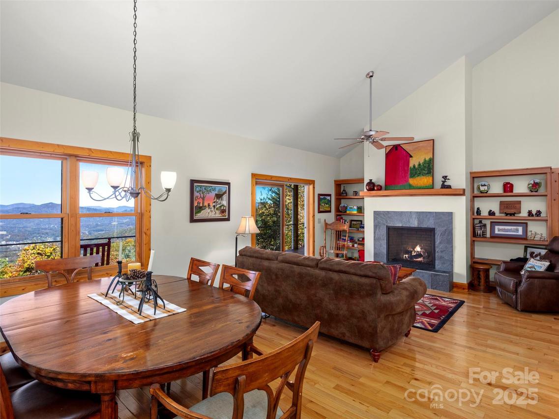 103 Marney's Vista Rd., Waynesville, NC 28786