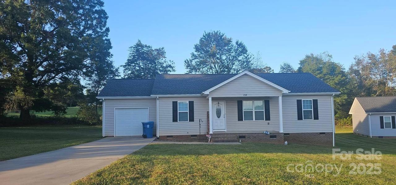 269 Green Meadows Dr., Taylorsville, NC 28681