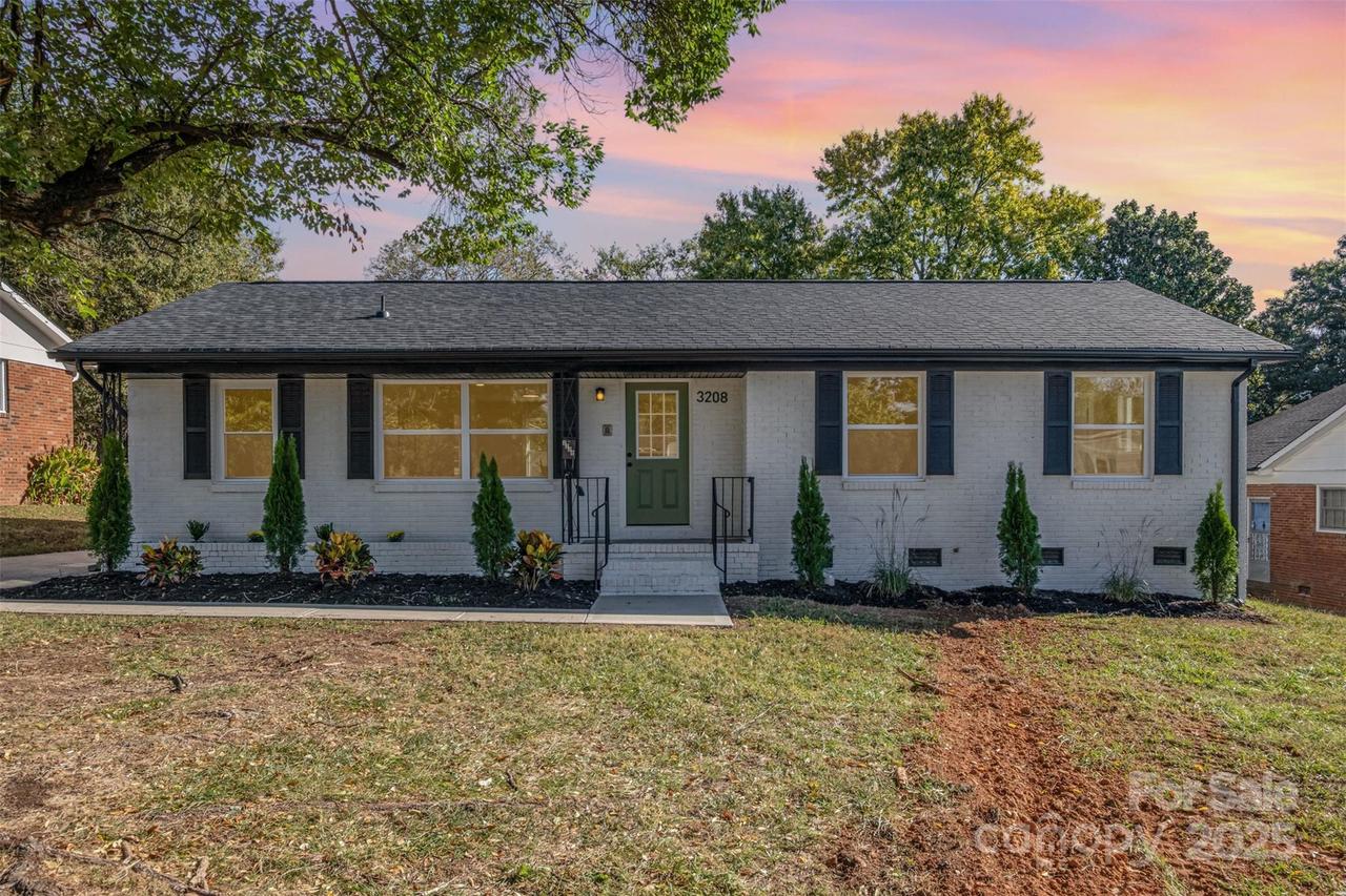 3208 Clearview Dr. #8, Charlotte, NC 28216
