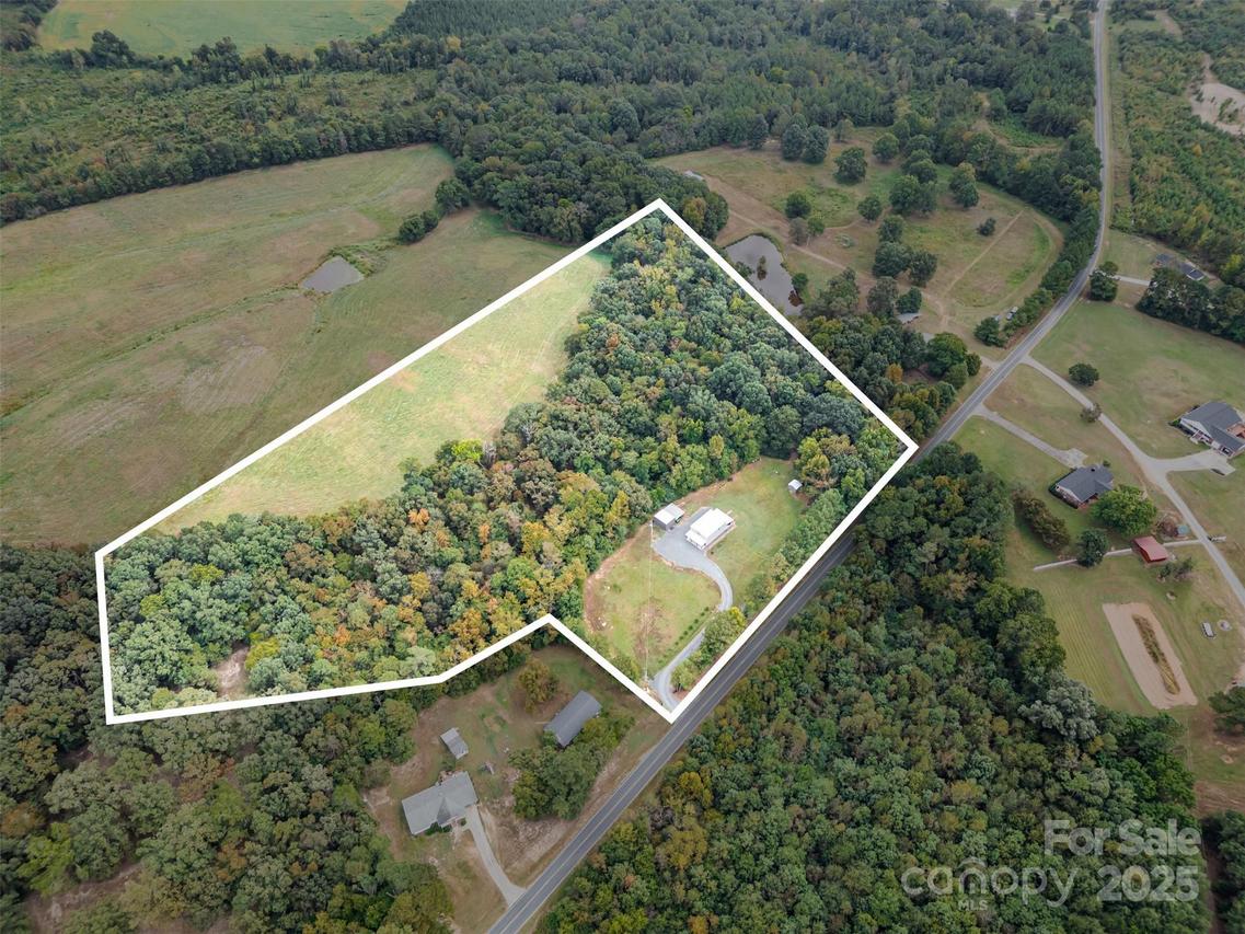 690 Hill Rd., Wadesboro, NC 28170