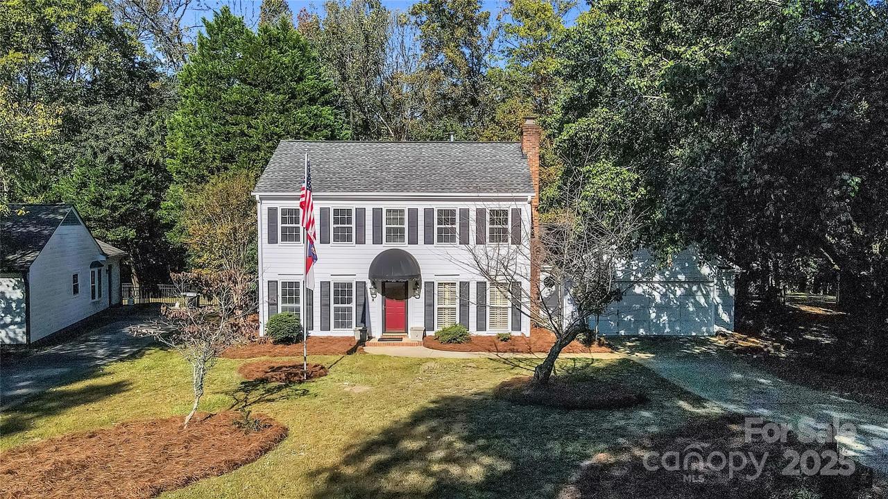 2425 Bergen Ct., Charlotte, NC 28210