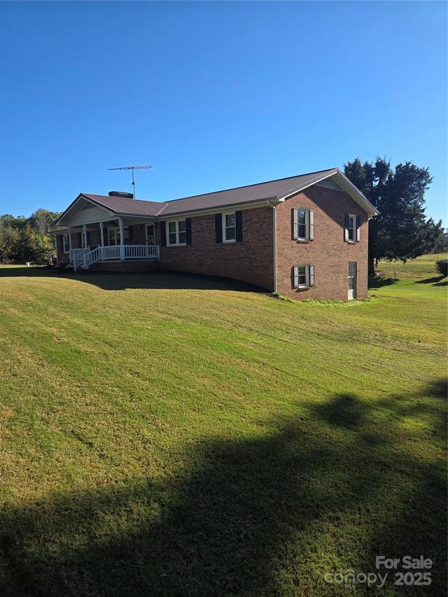 800 Andrews Mill Rd., Bostic, NC 28018