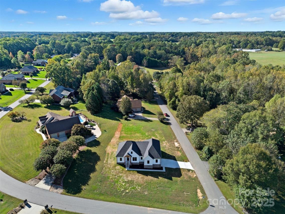 1213 Creekside Dr., Conover, NC 28613