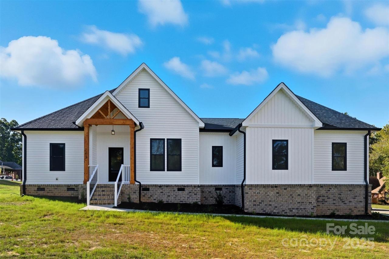 1213 Creekside Dr., Conover, NC 28613