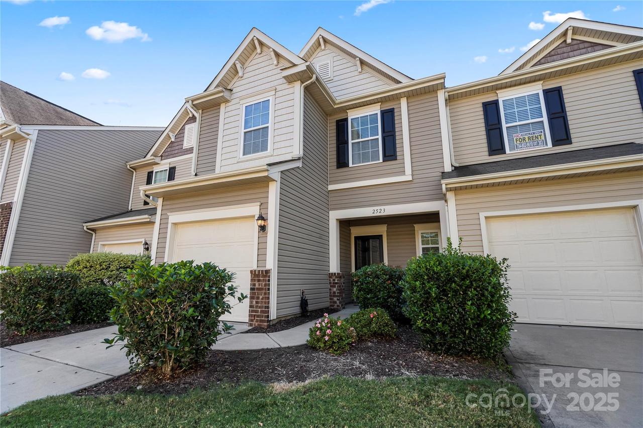 2523 Early Flight Dr., Charlotte, NC 28262