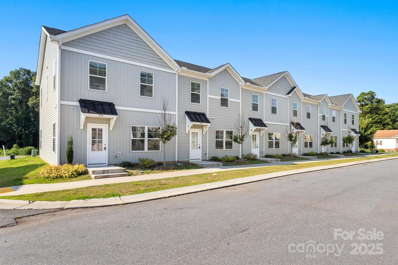 117 Dogwood Village Tr. #A,B,C,D,E,F, Mooresville, NC 28115