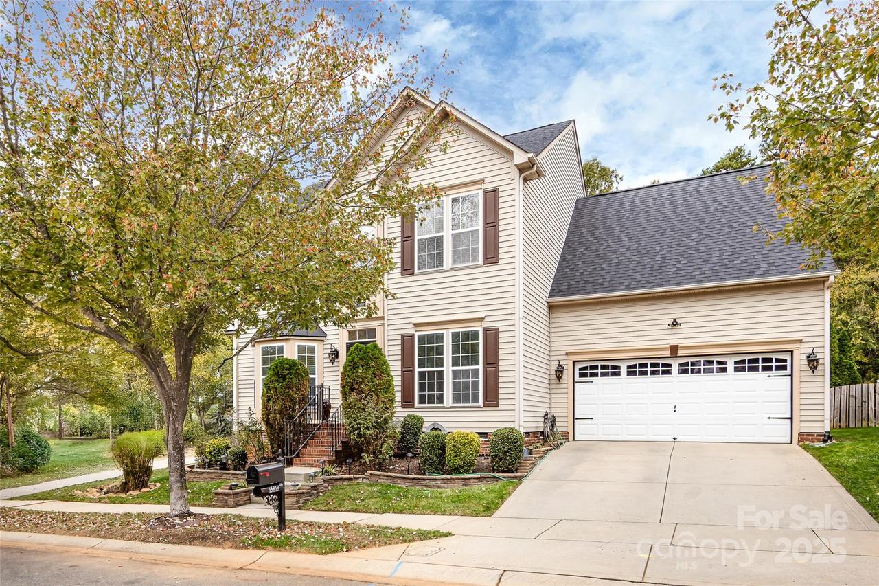 15618 Troubadour Ln., Huntersville, NC 28078