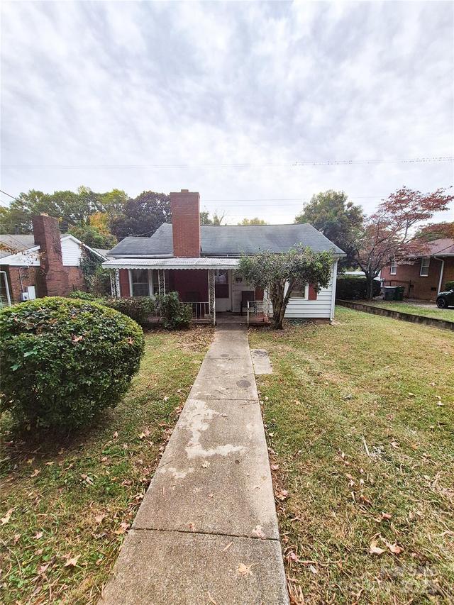 2015 St Paul St., Charlotte, NC 28216