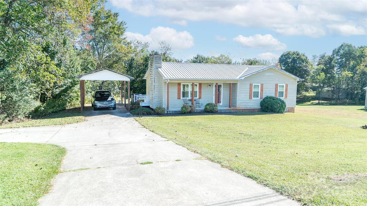 4186 Horseshoe Bend Rd., Hudson, NC 28638