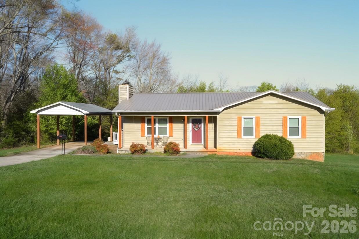 4186 Horseshoe Bend Rd., Hudson, NC 28638