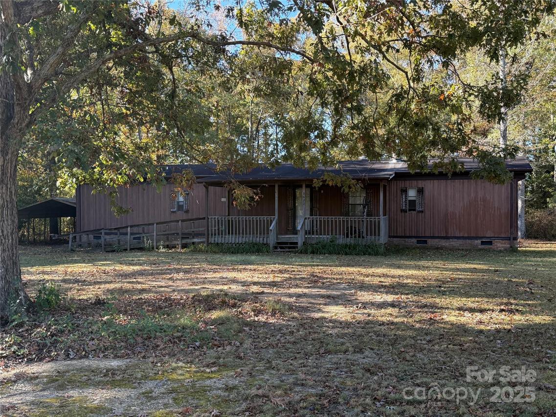 2622 Cimarron Cir., Midland, NC 28107