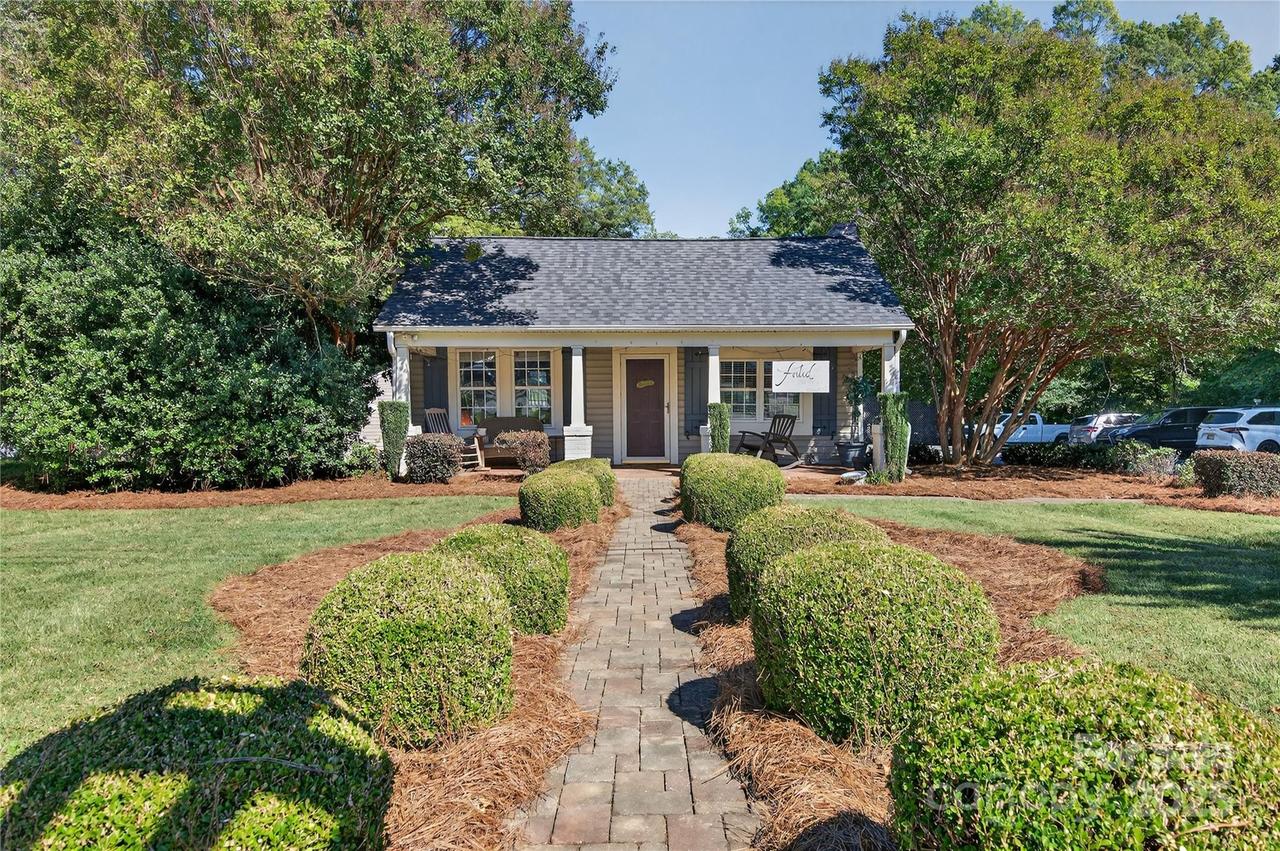 19428 Zion Ave., Cornelius, NC 28031