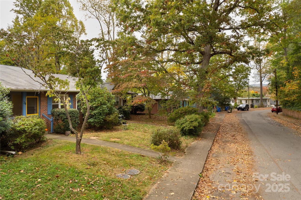 28 Spears Ave., Asheville, NC 28801