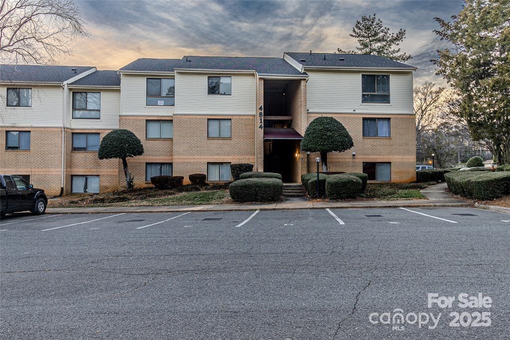 4814 Spring Lake Dr. #E, Charlotte, NC 28212