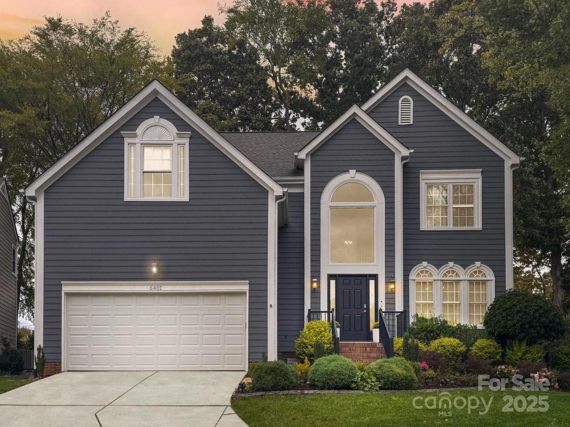 6401 Rosebriar Ln., Charlotte, NC 28277