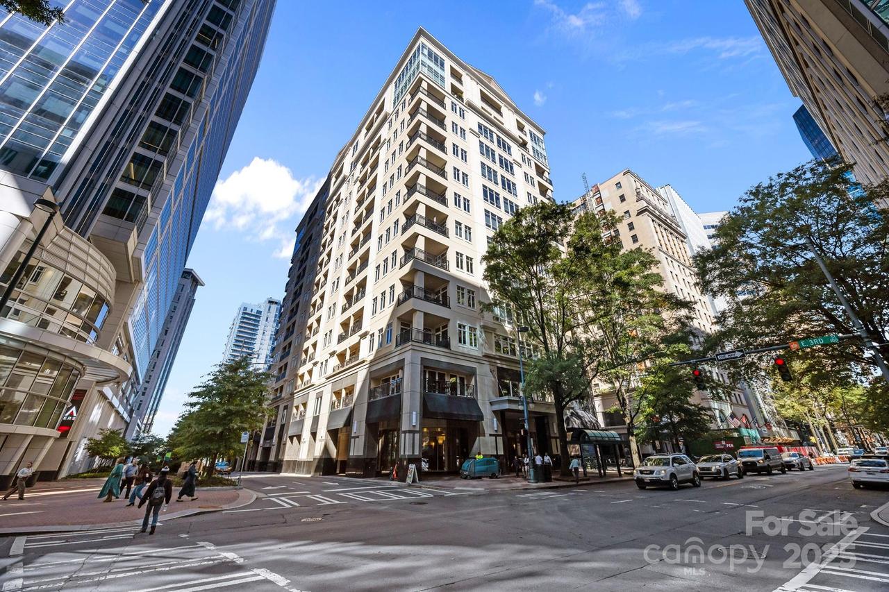 230 S Tryon St. #908, Charlotte, NC 28202