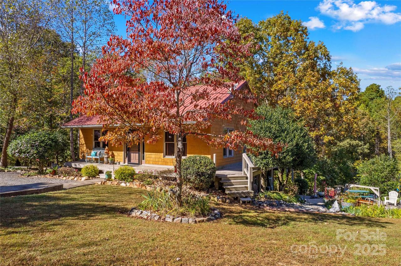 153 Mcgregor Ln., Statesville, NC 28625