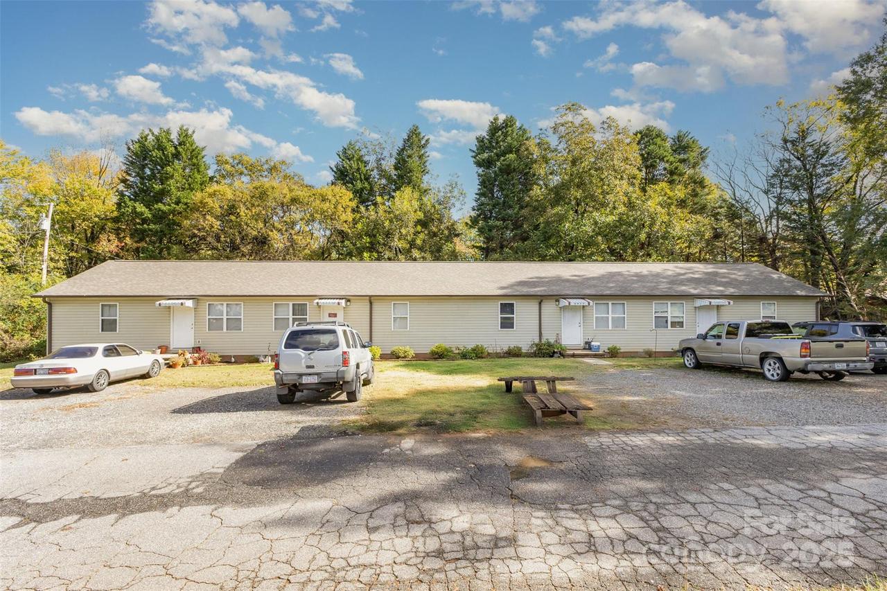 2075 N Whisnant Ave., Newton, NC 28658