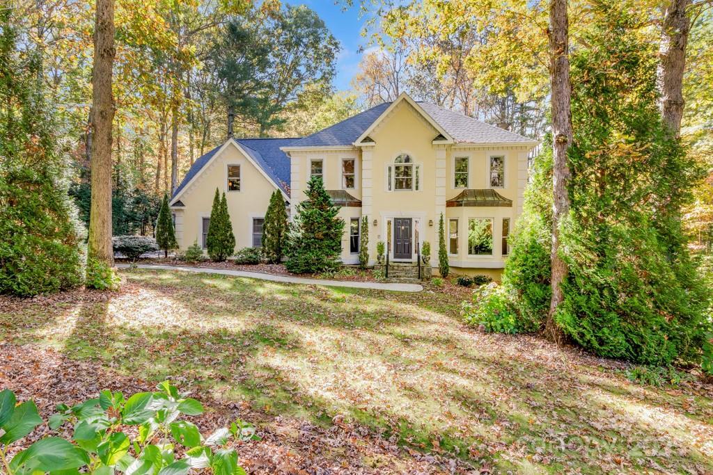 107 Sunningdale Dr., Flat Rock, NC 28731