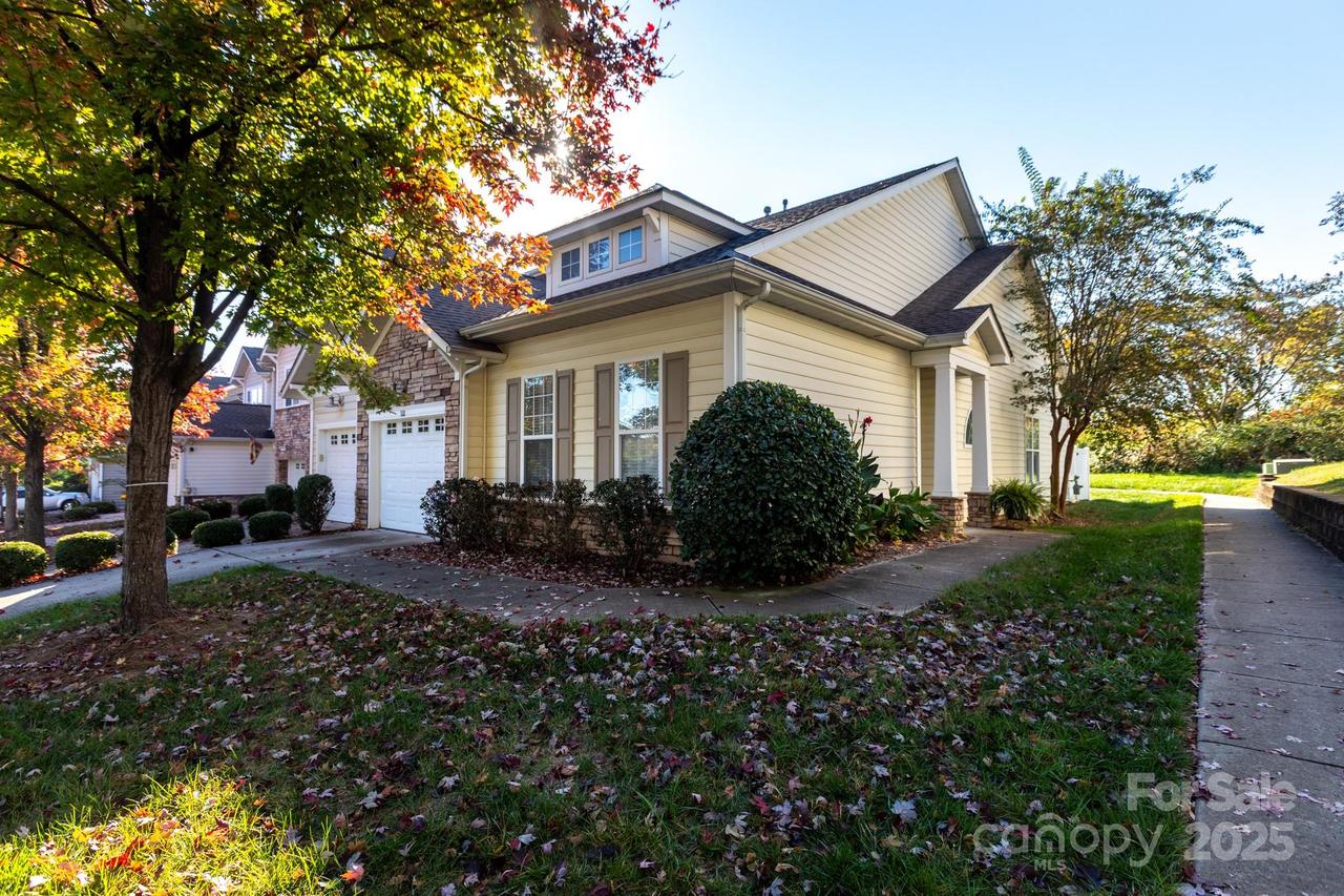 300 Park View Dr., Belmont, NC 28012