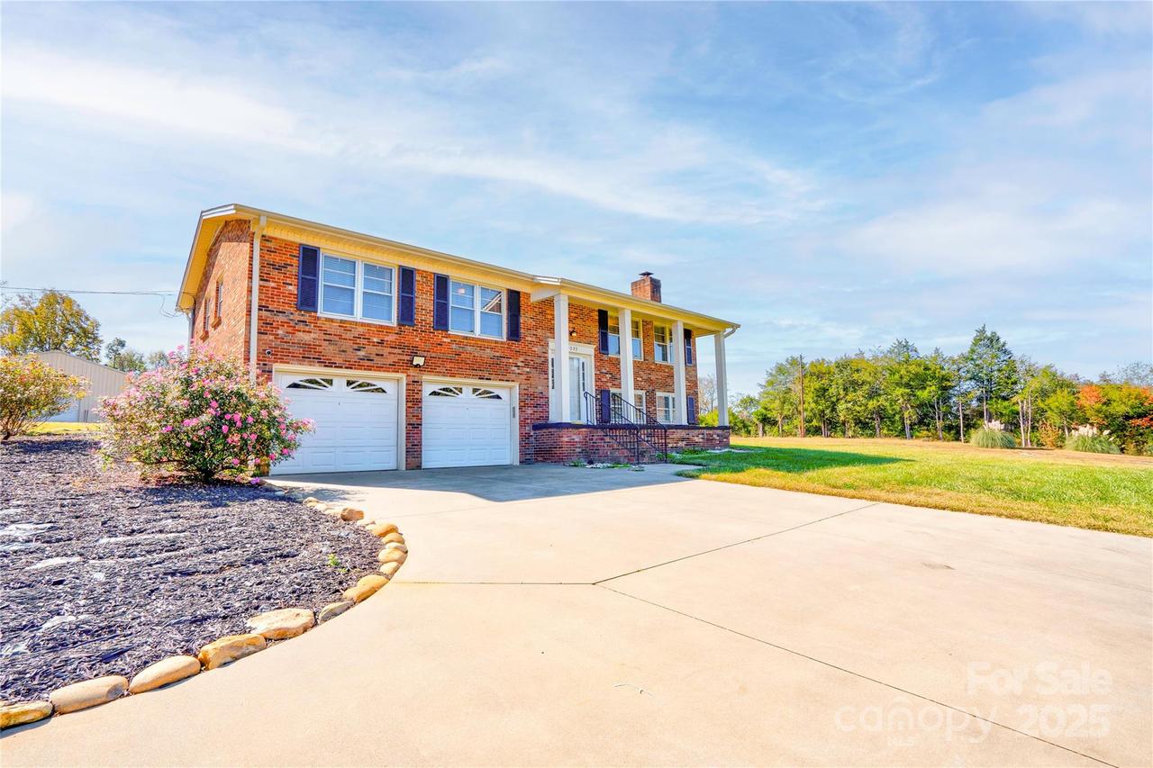 1033 College Ave., Shelby, NC 28152