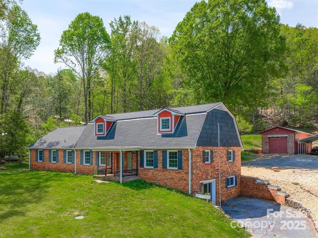 697 Wilson Valley Dr., Marion, NC 28752
