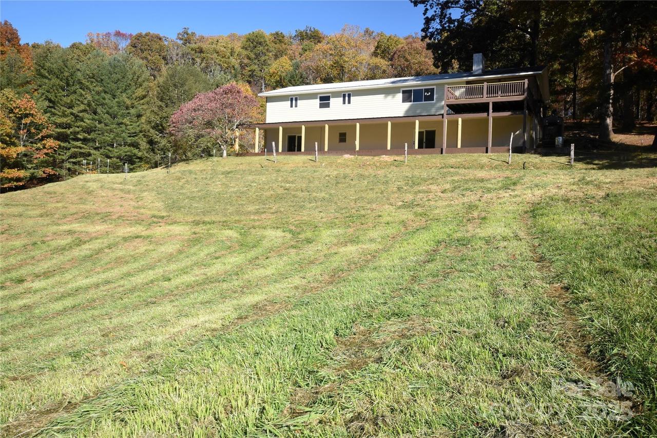 316 Messer Rd., Waynesville, NC 28786