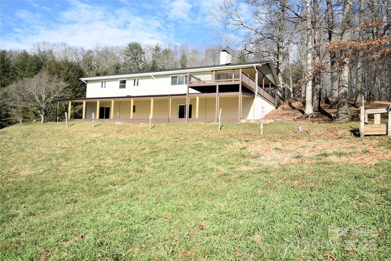 316 Messer Rd., Waynesville, NC 28786