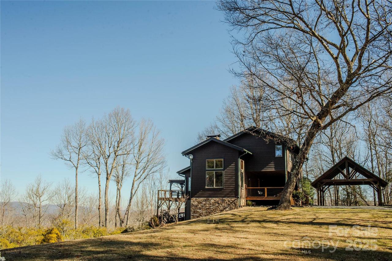 156 & 152 Tarah Ln., Pisgah Forest, NC 28768