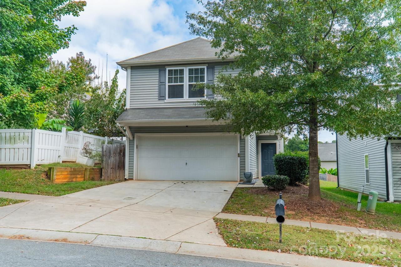 1637 Jakobson Dr., Charlotte, NC 28215