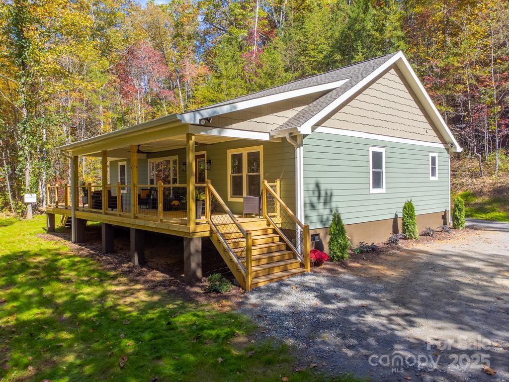 241 Fallen Oak Dr., Sylva, NC 28779