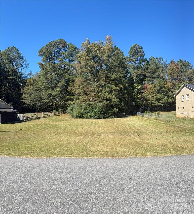 1014 Spring Dr., Gastonia, NC 28052