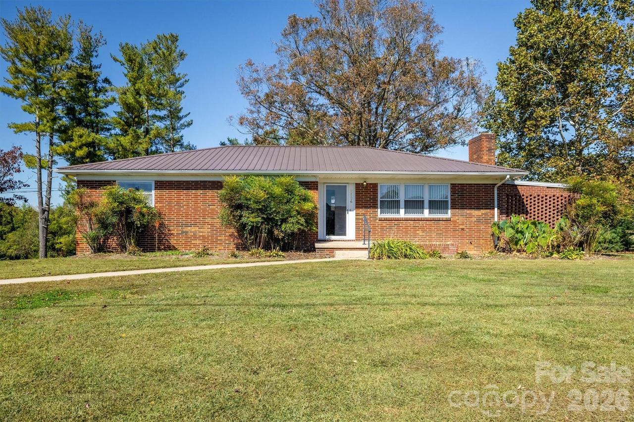 2106 Enon Rd., Morganton, NC 28655