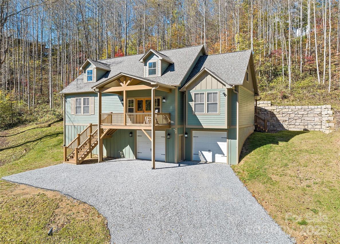 85 Garnet Spring Ln., Waynesville, NC 28785