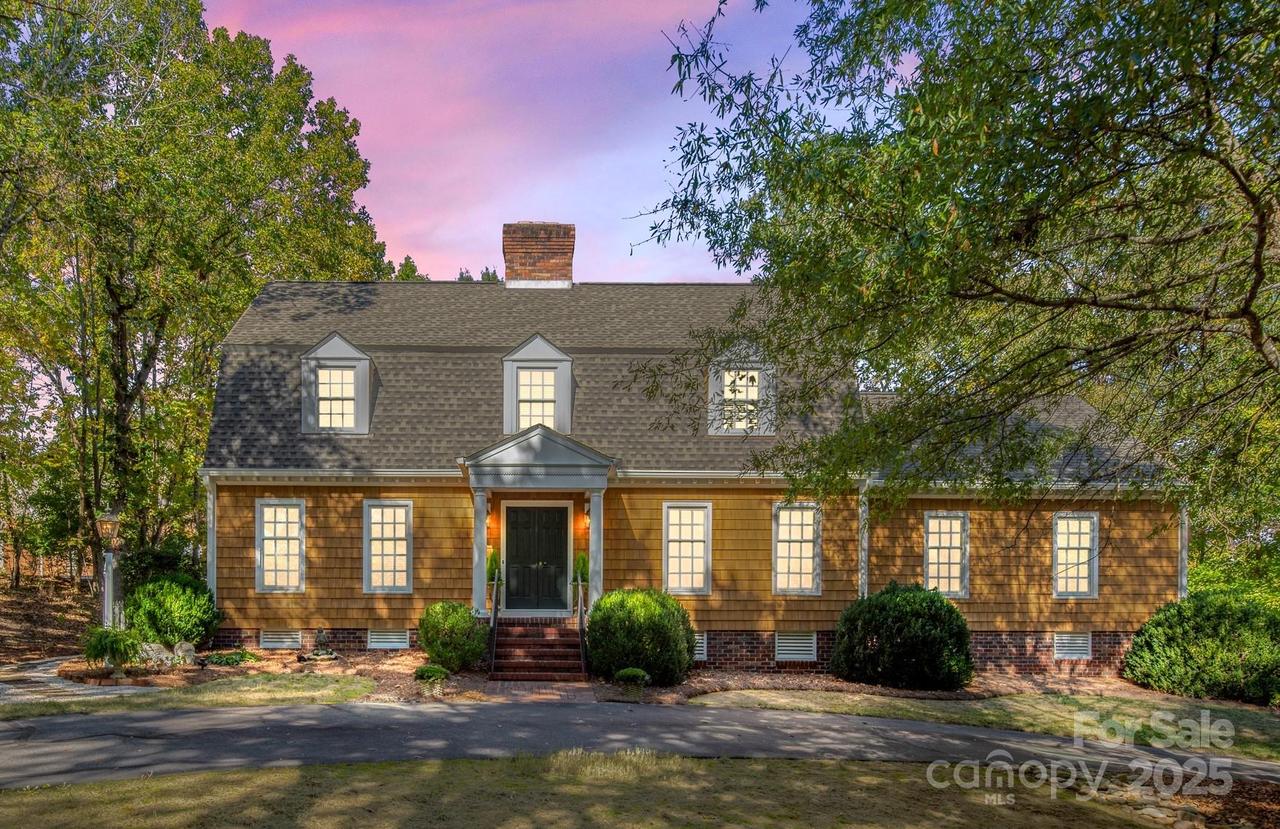 674 Abington Dr., Concord, NC 28025
