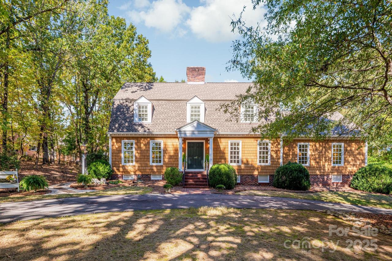 674 Abington Dr., Concord, NC 28025