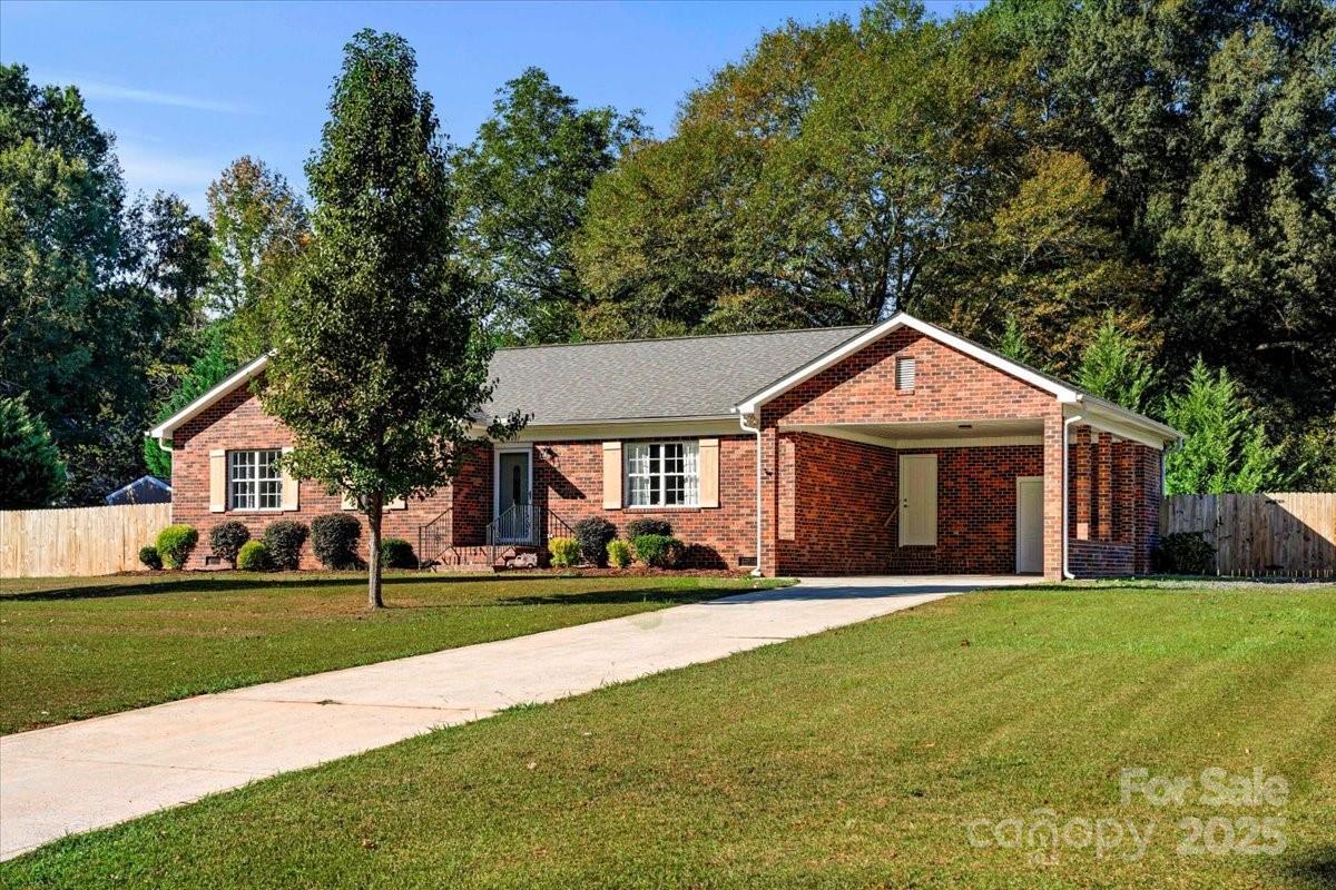 11001 S Hampton Dr., Mint Hill, NC 28227