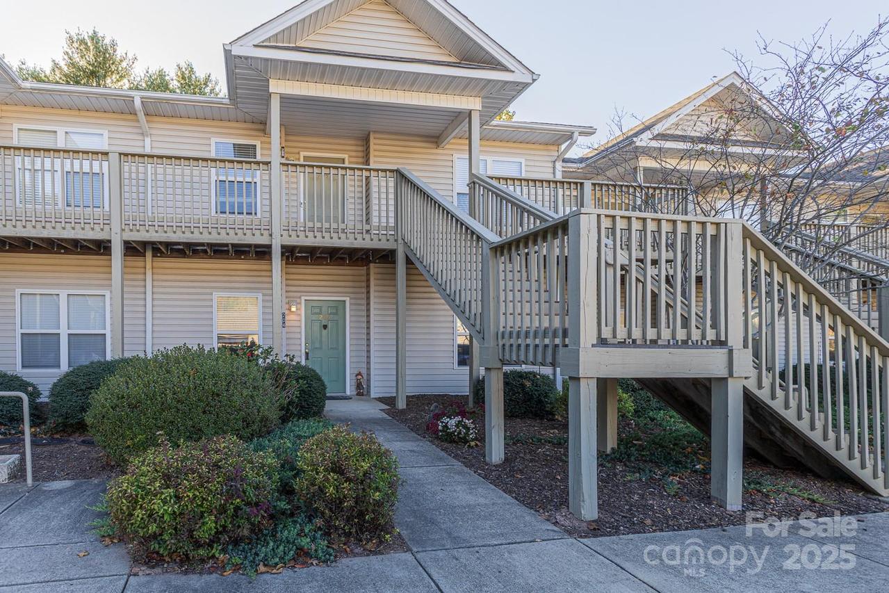 204 Carrington Pl., Arden, NC 28704