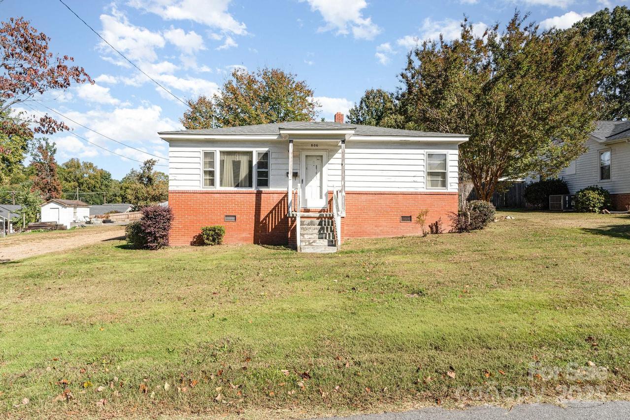 806 Walker St., Kannapolis, NC 28081