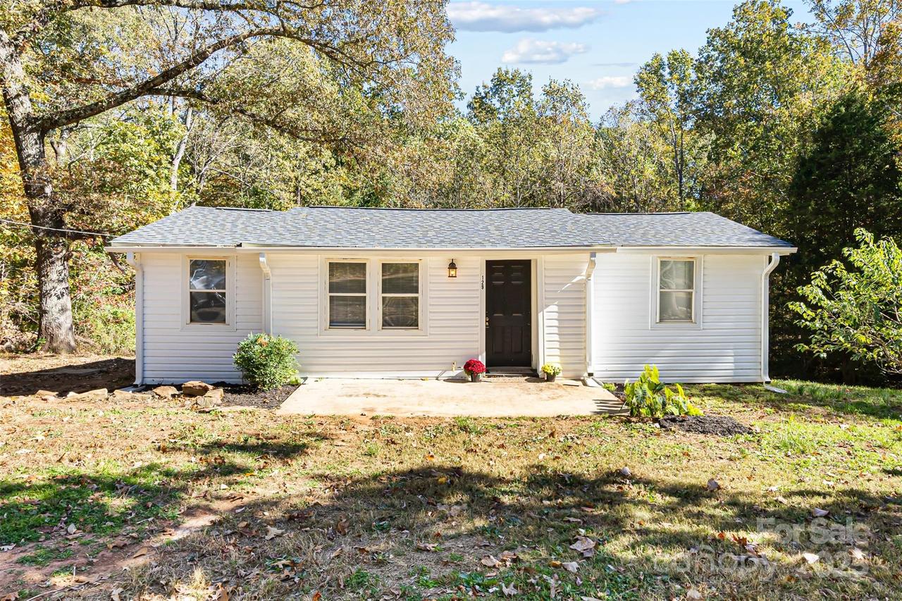 129 Williams Rd., Bessemer City, NC 28016