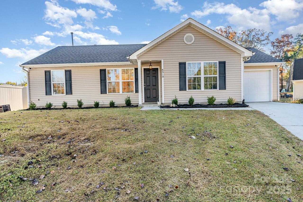 6313 Andrew Colten Ct., Charlotte, NC 28214