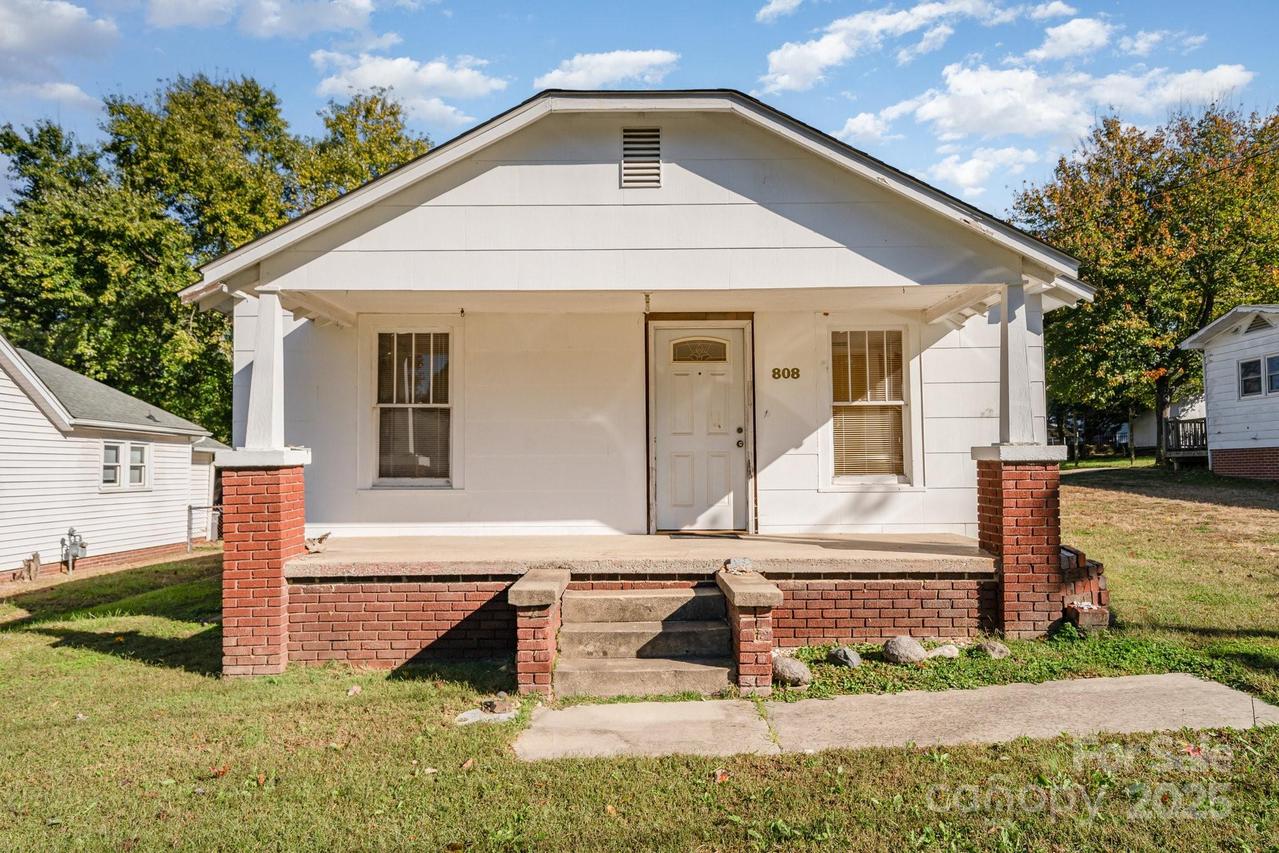 808 Walker St., Kannapolis, NC 28081