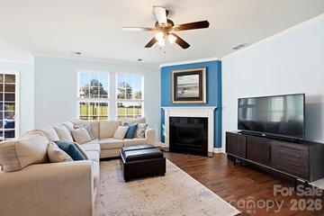 6434 Myston Ln., Huntersville, NC 28078