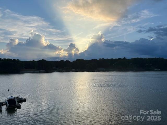 9817 Emerald Point Dr. #6, Charlotte, NC 28278