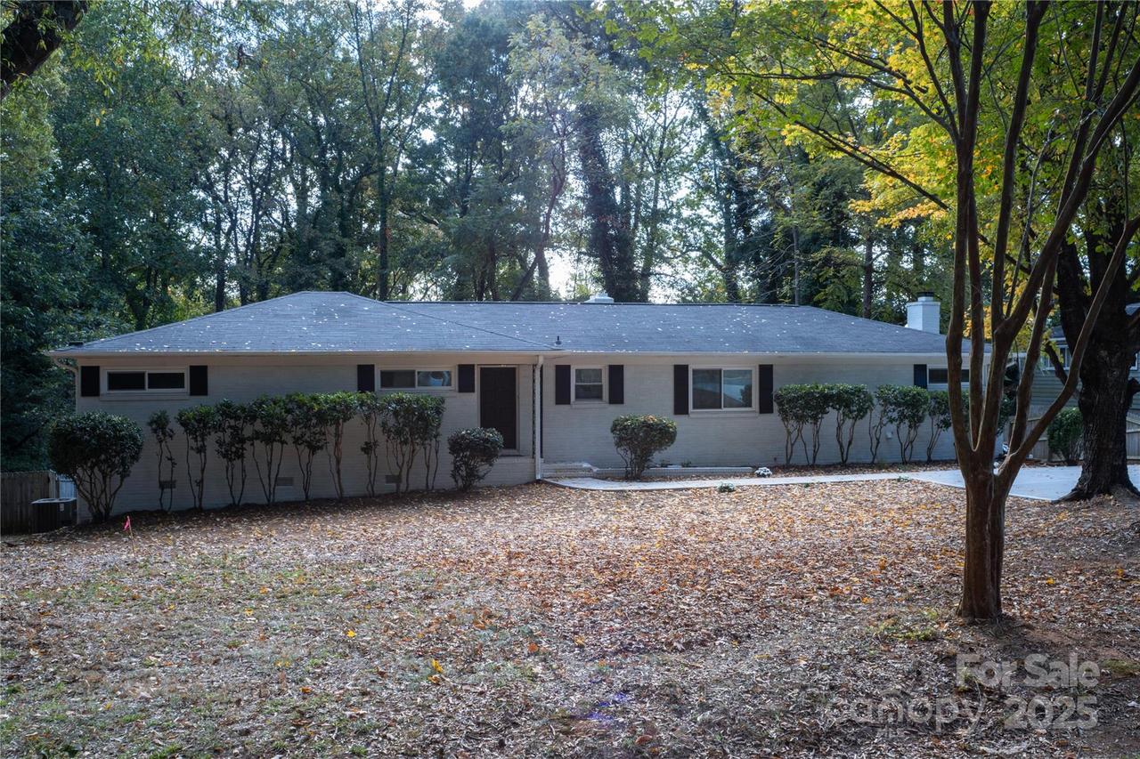 1118 Jenkins Dr., Charlotte, NC 28212