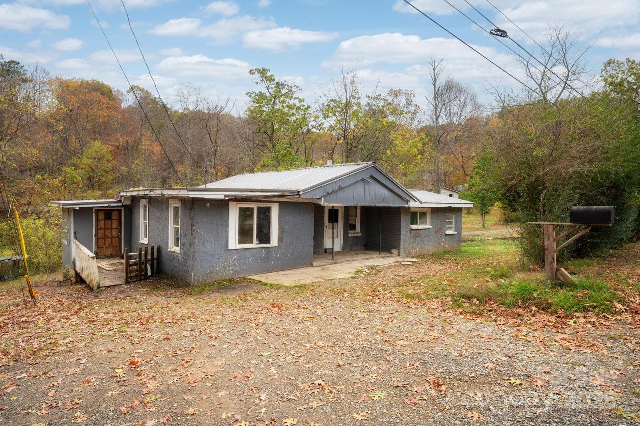 226 Mount Allen Heights, Black Mountain, NC 28711