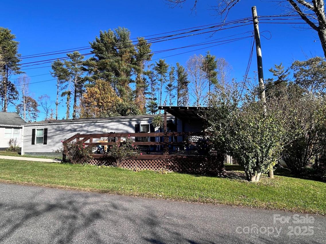 135 Phillips Rd., Spruce Pine, NC 28777
